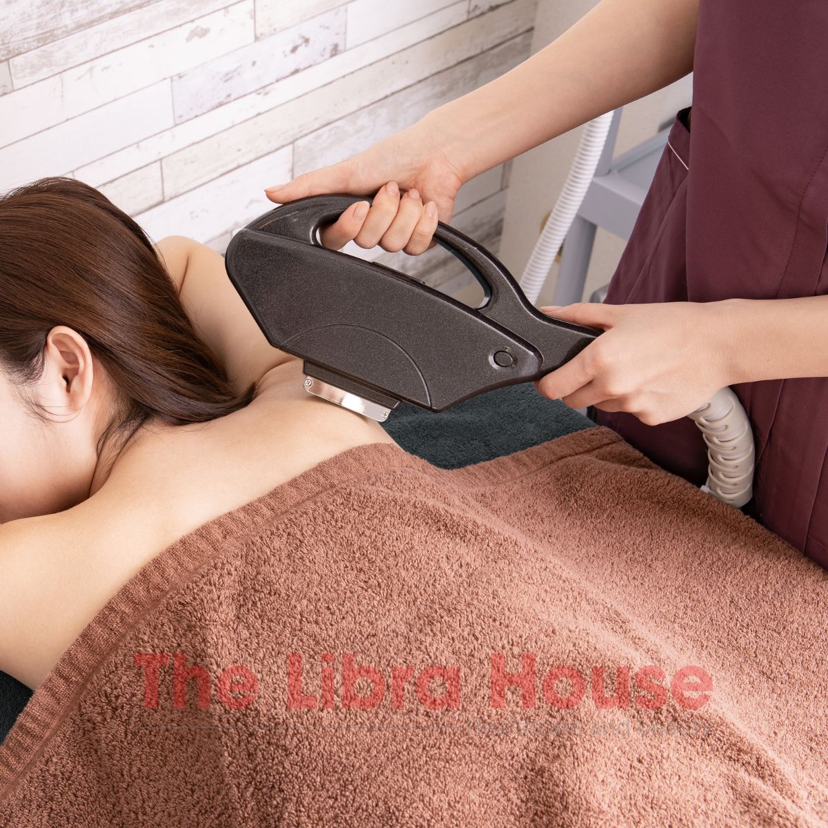 Triệt lông vùng lưng 7 Triệt lông vùng lưng 7
